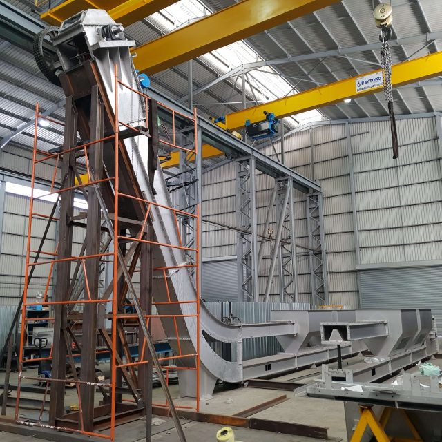 Chain conveyor Elevator Assembly